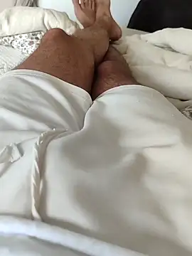 Snapshot of berkkderlerr chatting on November 26, 10:49 am berkkderlerr online show from November 26, 10:49 am