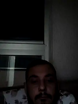 Snapshot of berkkderlerr chatting on December 3, 4:16 pm berkkderlerr online show from December 3, 4:16 pm