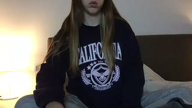 Martimartinaxx online show from March 15, 9:21 pm