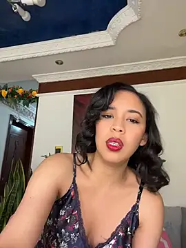 Esmerald 1111 online show from June 12, 11:53 am