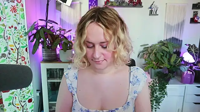 Snapshot of xzoeyryanx chatting on July 27, 4:36 pm xzoeyryanx online show from July 27, 4:36 pm