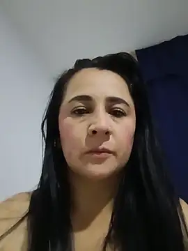 Snapshot of Sex_Annie chatting on June 13, 5:05 am Sex Annie online show from June 13, 5:05 am