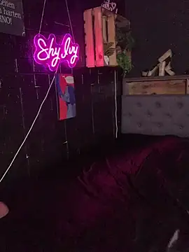 Shy-Ivy online show from April 30, 9:52 pm