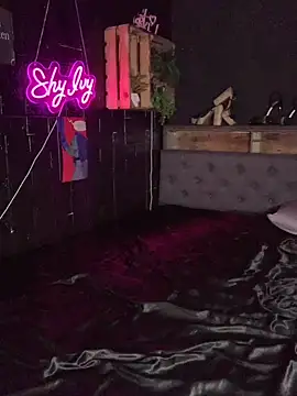 Shy-Ivy online show from May 3, 8:59 pm