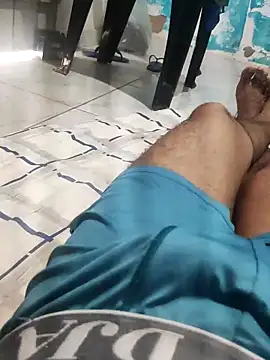 Snapshot of DeflatedBehavior chatting on March 10, 2:44 pm DeflatedBehavior online show from March 10, 2:44 pm