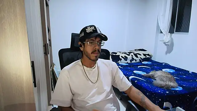 naitt  online show from November 26, 4:24 am