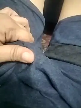 Snapshot of Guysonforyou chatting on November 24, 3:17 am Guysonforyou online show from November 24, 3:17 am