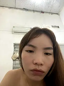 Thuy nia online show from November 18, 9:25 am