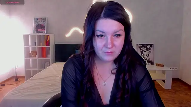 still  her online show from November 28, 1:08 am