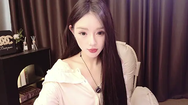 Snapshot of mammam520 chatting on April 8, 5:18 am mammam520 online show from April 8, 5:18 am