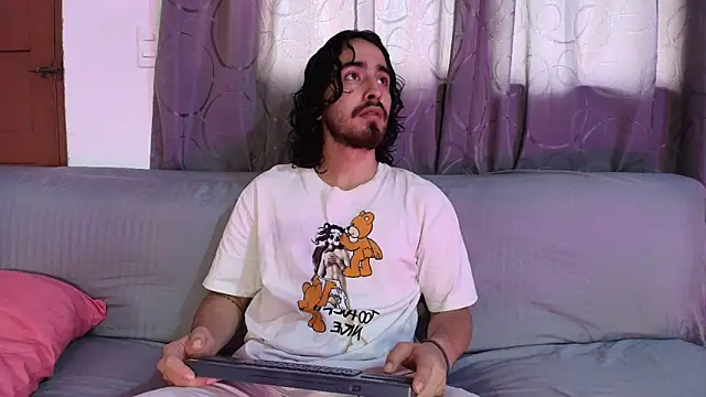 Snapshot of Jave_rave chatting on May 13, 12:02 pm Jave rave online show from May 13, 12:02 pm