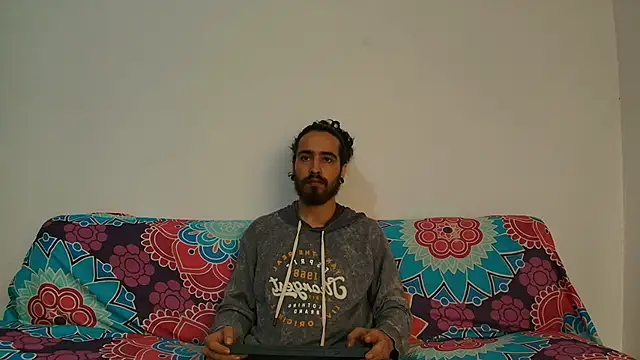 Snapshot of Jave_rave chatting on June 9, 12:39 pm Jave rave online show from June 9, 12:39 pm