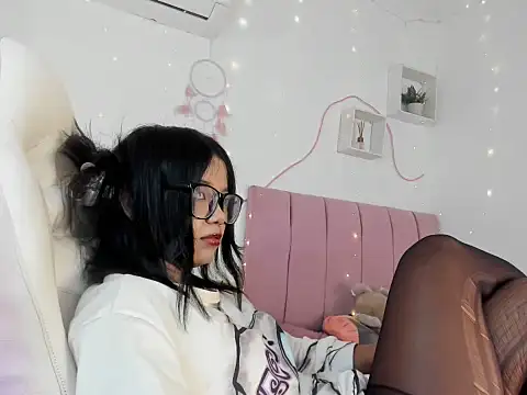 Snapshot of Luna_lexy04 chatting on May 2, 4:39 am Luna lexy04 online show from May 2, 4:39 am