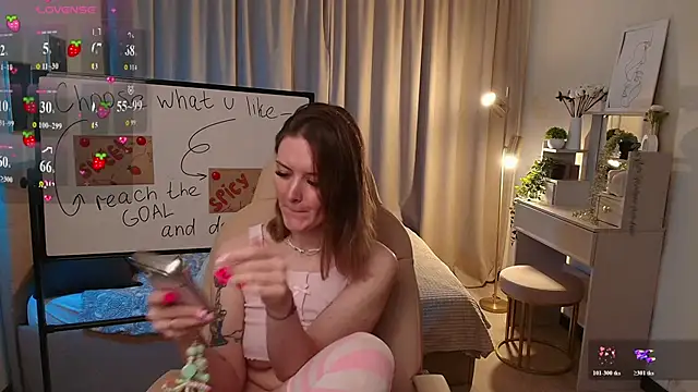 Ursula Andres online show from June 19, 1:21 am