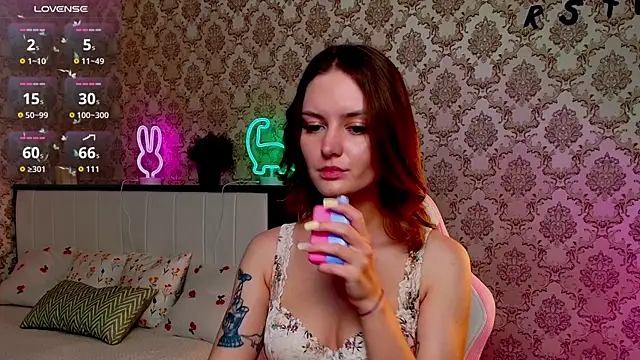 Ursula Andres online show from July 26, 7:15 am