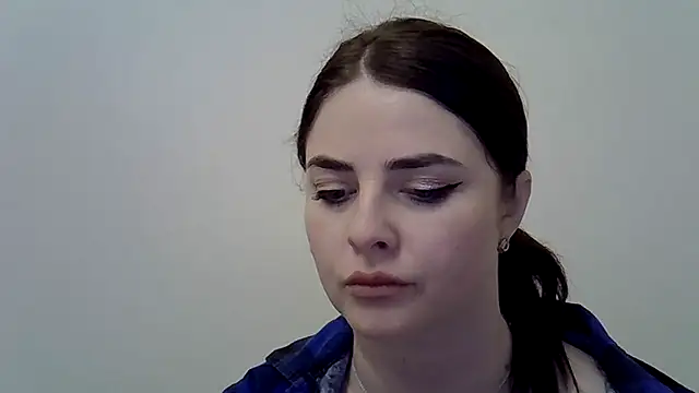 Snapshot of Darkroseq chatting on February 1, 3:54 pm Darkroseq online show from February 1, 3:54 pm