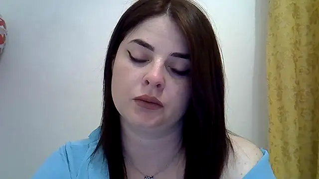 Snapshot of Darkroseq chatting on April 19, 6:10 pm Darkroseq online show from April 19, 6:10 pm