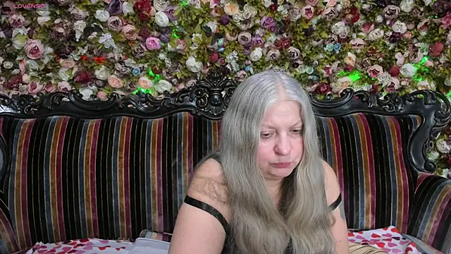 mariabelladonna online show from December 5, 8:34 am