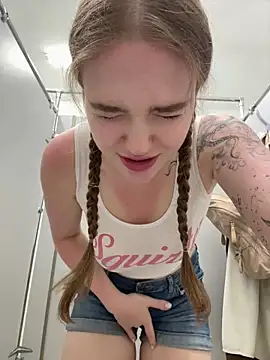 Snapshot of RussianWoman chatting on July 3, 3:02 am RussianWoman online show from July 3, 3:02 am