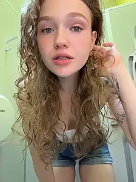 Snapshot of RussianWoman chatting on July 23, 2:09 am RussianWoman online show from July 23, 2:09 am