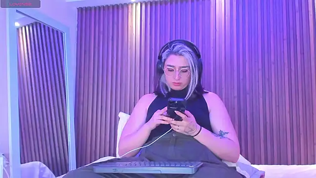 GabyRose9 online show from June 5, 8:25 pm