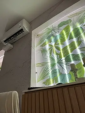 Snapshot of IsabelaStefano chatting on February 20, 6:26 am IsabelaStefano online show from February 20, 6:26 am