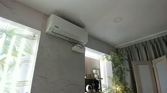 Snapshot of IsabelaStefano chatting on March 7, 3:03 am IsabelaStefano online show from March 7, 3:03 am