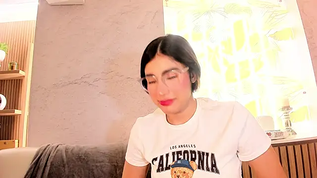 Snapshot of IsabelaStefano chatting on March 14, 3:12 am IsabelaStefano online show from March 14, 3:12 am