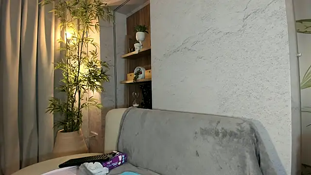 IsabelaStefano online show from May 26, 3:13 am