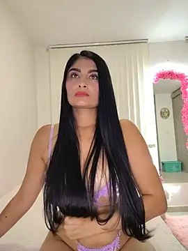 Snapshot of Laia_torres1 chatting on July 25, 9:18 am Laia torres1 online show from July 25, 9:18 am