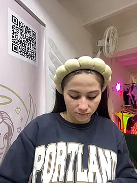MiaWhiteBunny online show from June 26, 6:01 pm