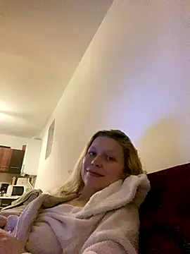 Snapshot of LexiSlimVIbe chatting on November 29, 12:35 am LexiSlimVIbe online show from November 29, 12:35 am