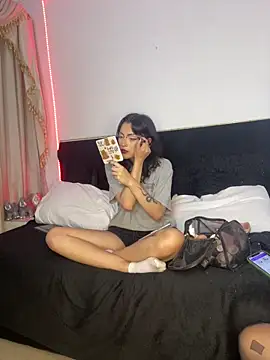 Alice Dark21 online show from November 27, 3:52 am