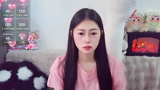 Snapshot of TuTu-077 chatting on May 23, 7:24 am TuTu-077 online show from May 23, 7:24 am