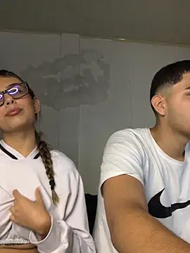 Snapshot of Sharlotte_Davin chatting on November 28, 1:19 am Sharlotte Davin online show from November 28, 1:19 am