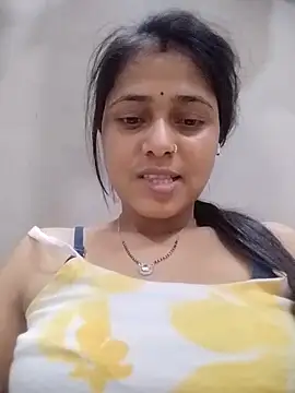 Hott myraa online show from January 31, 7:45 pm