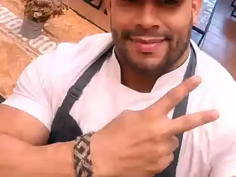 musclehetero online show from June 7, 7:12 am