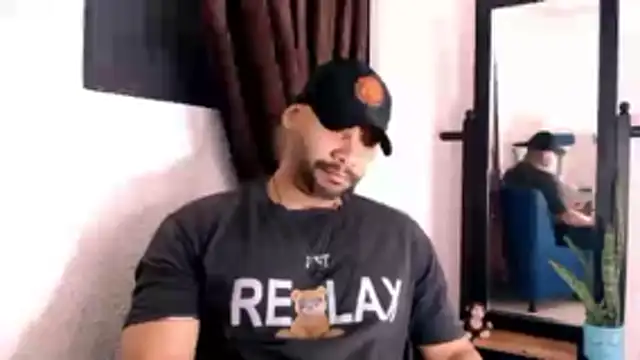 musclehetero online show from June 15, 2:41 pm