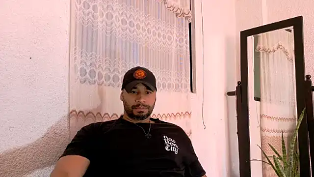 musclehetero online show from July 18, 7:17 pm