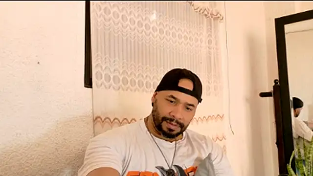 musclehetero online show from July 24, 9:35 pm
