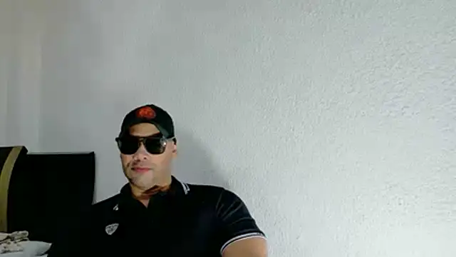 musclehetero online show from August 3, 1:16 pm