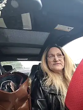 ccrider69  online show from December 2, 9:21 pm