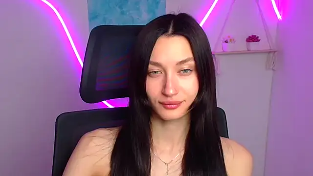 Snapshot of Stella_XO chatting on May 4, 5:36 am Stella XO online show from May 4, 5:36 am