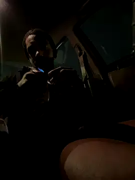 homedeepstrokes215 online show from December 5, 10:13 am