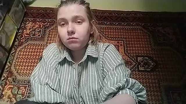 KikiBang online show from March 9, 9:13 am