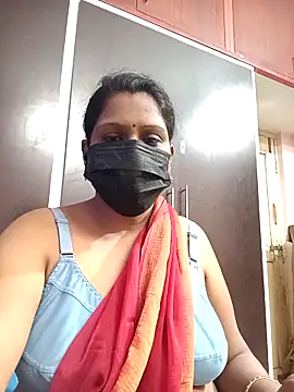 rishitamil01 online show from February 17, 5:52 pm