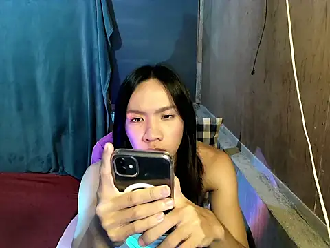 saucy elj online show from May 4, 7:43 pm