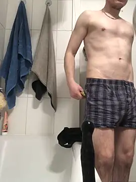 Spielzeugtwink online show from January 6, 10:01 pm