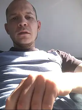 Spielzeugtwink online show from June 11, 8:34 am