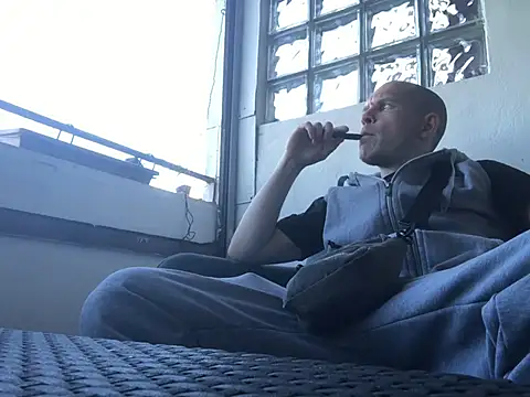 Spielzeugtwink online show from July 8, 5:17 pm